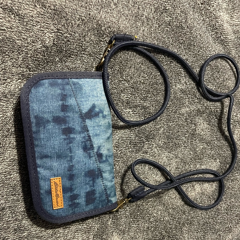 Eddie Bauer travel wallet
